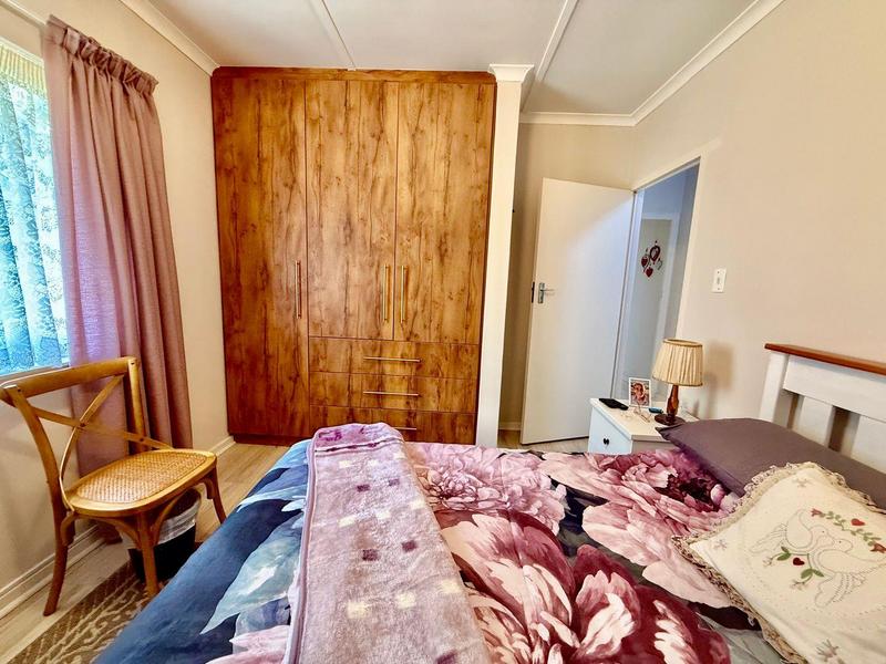 4 Bedroom Property for Sale in Stilbaai Wes Western Cape